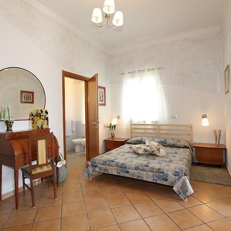 Casa Vacanze Ninfaアヴォラ エクステリア 写真